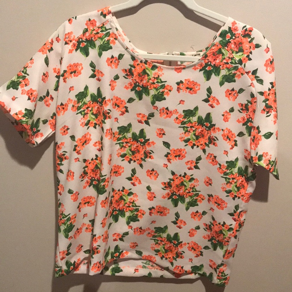 White crop top with flower print